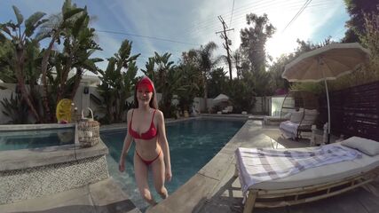 プールサイド VR ストリップ